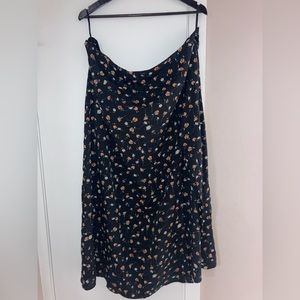 A-line skirt with slit